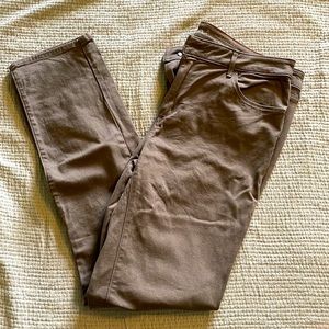 Eddie Bauer, Slightly Curvy, Slim Fit Straight (18 tall!!!)